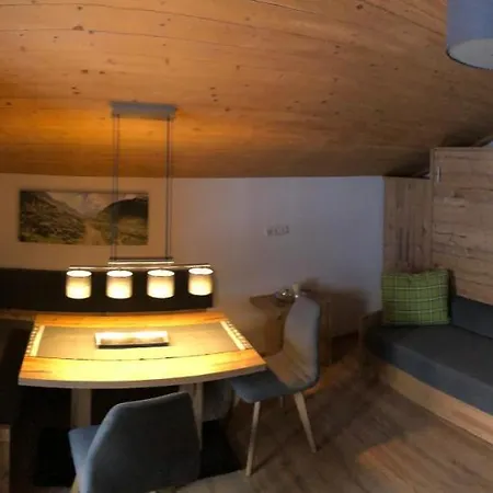 Hacklstoana 公寓 *