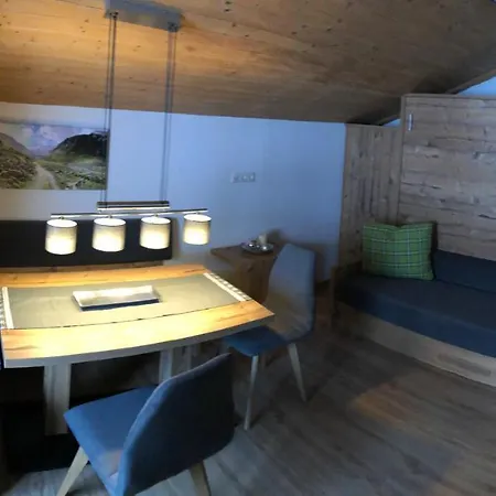 公寓 Hacklstoana *