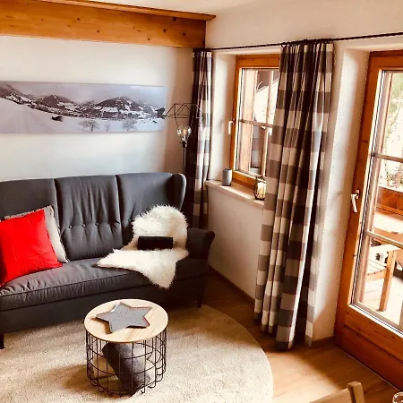 Hacklstoana 公寓 *